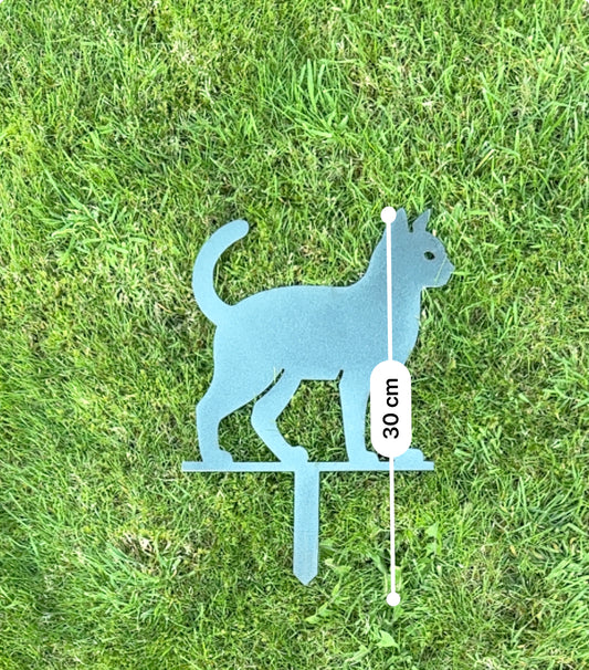 Metal cat with stake for ground
