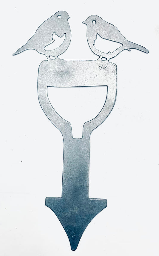Garden Birds Art, Robin on the Spade Wall Decor, Metal Bird Sign Art, Modern Garden Art, Laser Cut Steel Art